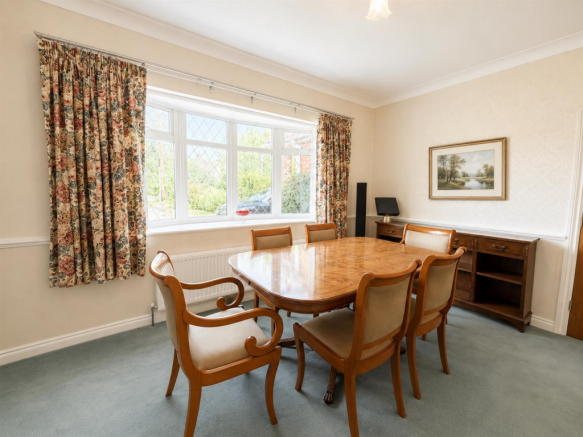 3 bed Detached Bungalow for sale Image 5