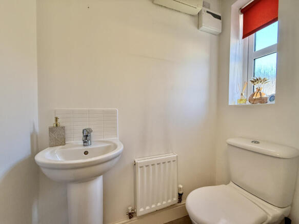 3 bed Town House for sale Image 5