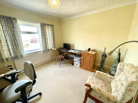 49 spalding road bedroom 2.jpg