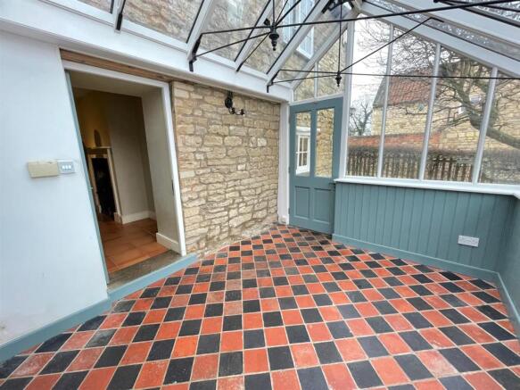 Garden Room/Dining Area