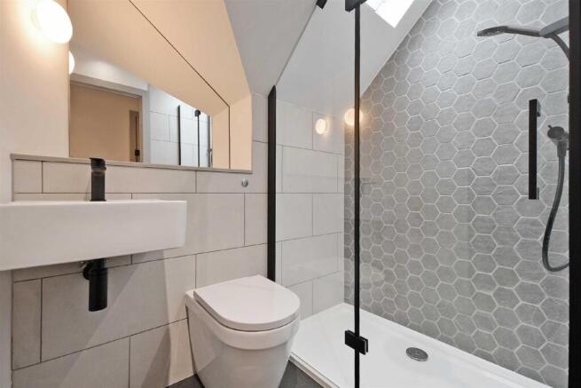 1 bed Apartment to rent Image 5
