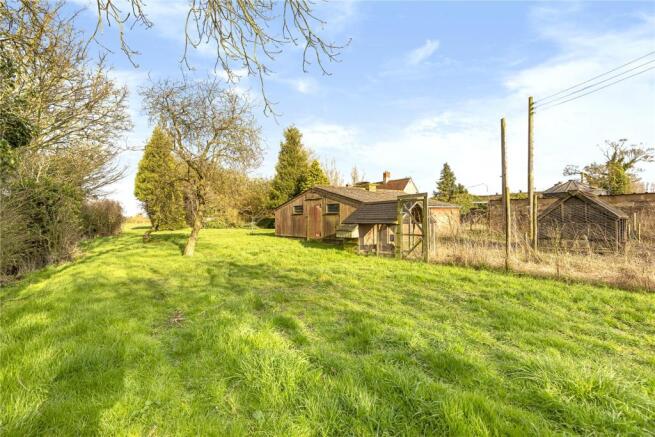 Outbuildings & Run