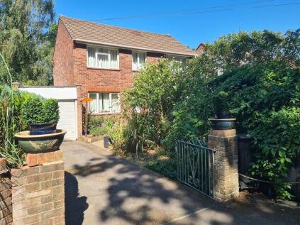 Priestlands Close, Woodlands, SO40 7GD