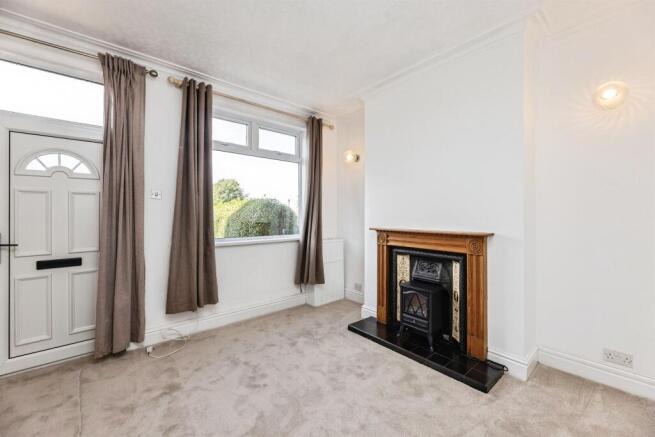 2 bed Terraced for sale Image 3