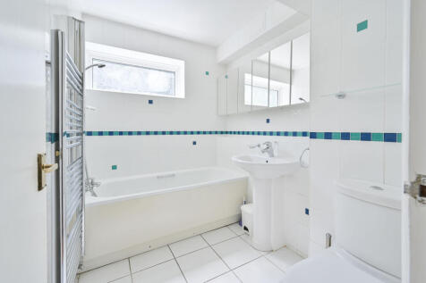 Hogarth Court, Steeplands, Bushey, WD23