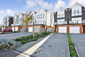 7, Seaview Mews, Grove Avenue, Sheerness ME12 4EA