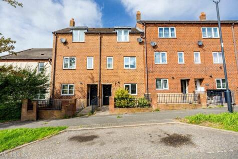 Spruce Road, Nuneaton, Warwickshire, CV10