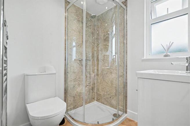 En Suite 6.jpeg