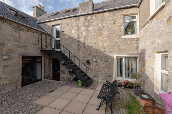 Exterior Rear Courtyard alt