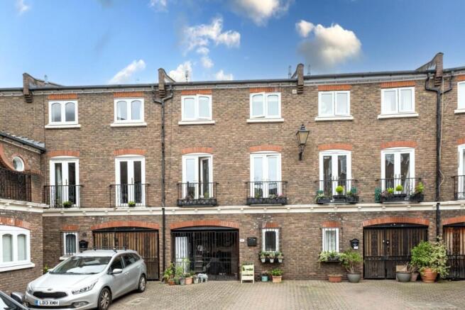 Maple Mews 11-027 LR.jpg