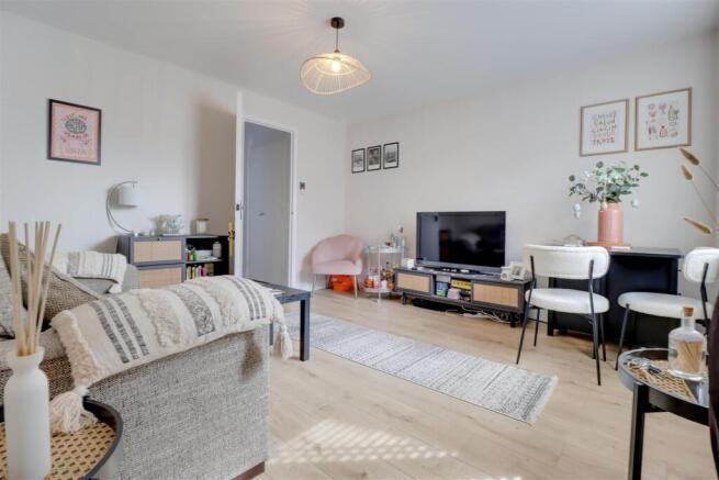 39 MAITLAND ROAD.jpg