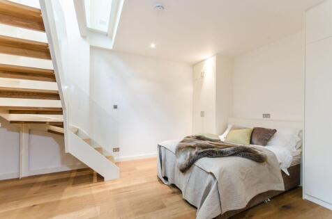 Redfield Lane, Earls Court, London, SW5
