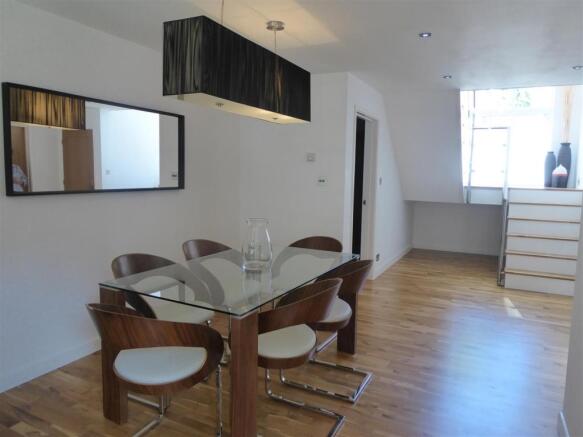 DINING AREA PHOTO