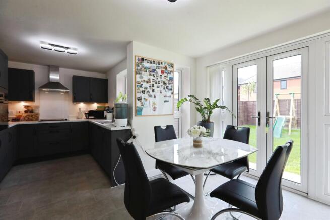 Horton Drive, Upper Lighthorne, LEAMINGTON SPA photo 4