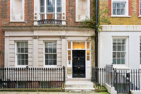 Warwick Court, Holborn, WC1R