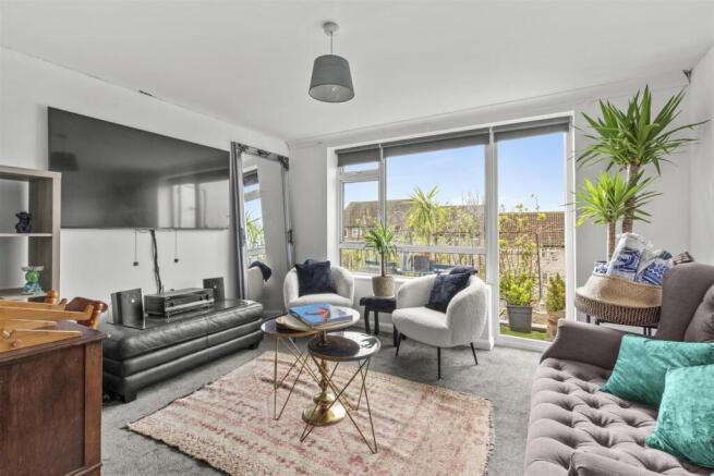 13 Southbourne House, Amersham Hill, HP13 6HJ-9.jp