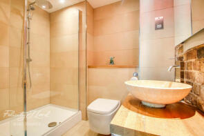 Flat 10, 23 St Saviours Wharf, Mill Street, London SE1 2BE