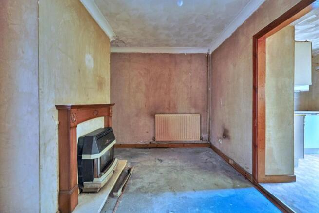 17 Abernant Road, Markham, Blackwood, Gwent, NP12 0PS photo 4