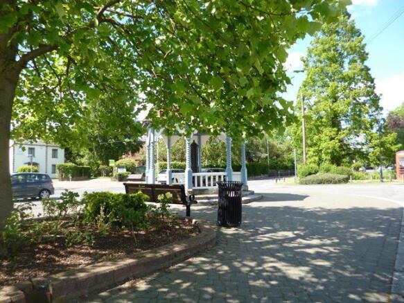 ickenham-village-pump.jpg