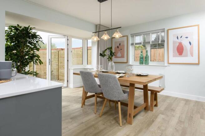 4 bed Detached for sale Image 8