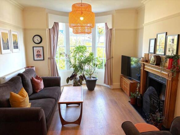 3 bed Terraced for sale Image 2