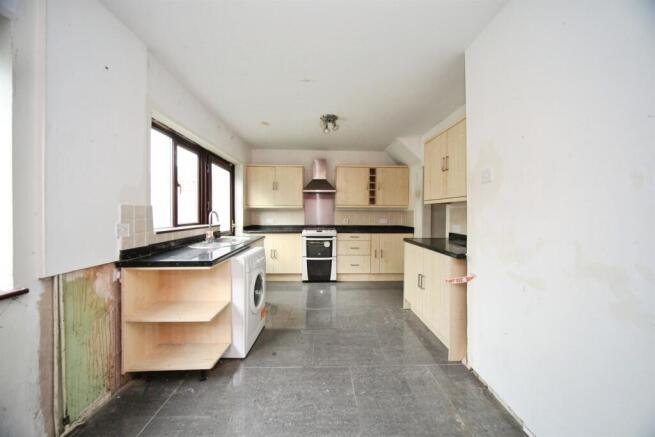 Regis Road, Luton photo 5