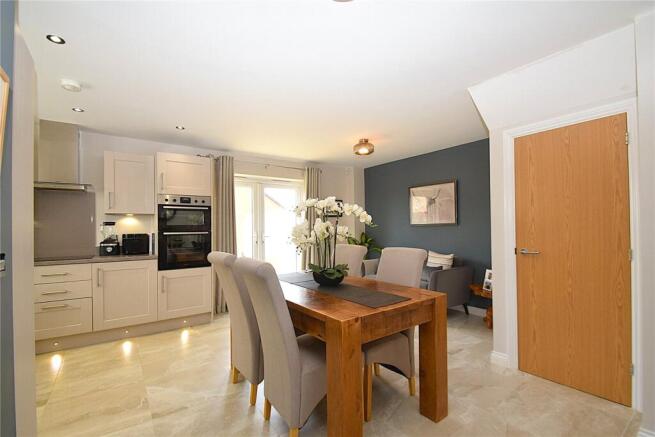 4 bed Detached for sale Image 6
