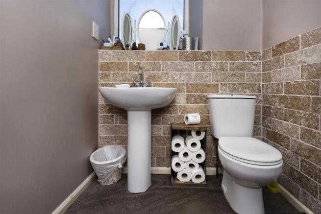 ensuite2.jpg