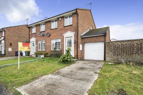 Grantham Close, Freshbrook, SN5