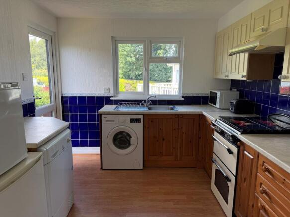 Heritage Lodge, Little Venice Country Park and Marina, Hampstead Lane, Yalding, Kent, ME18 6HH photo 4