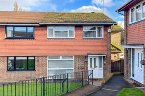 3, Tiverton Court, Harpenden AL5 1SU