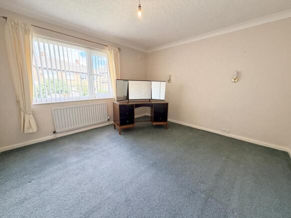 3 bed Terraced for sale Image 5