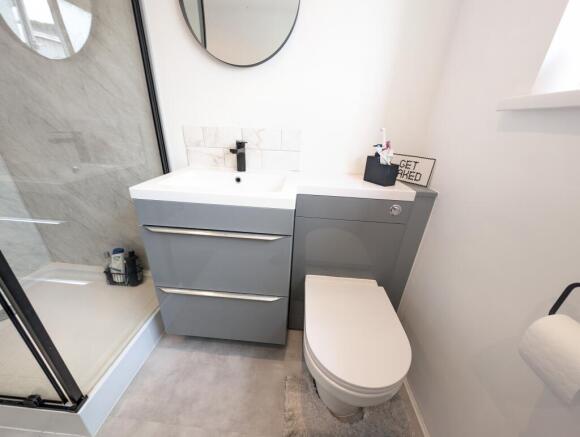 Upstairs bathroom