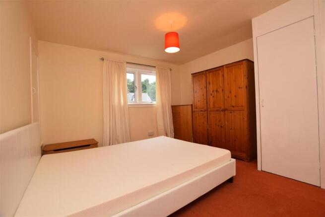 Bedroom 1.JPG