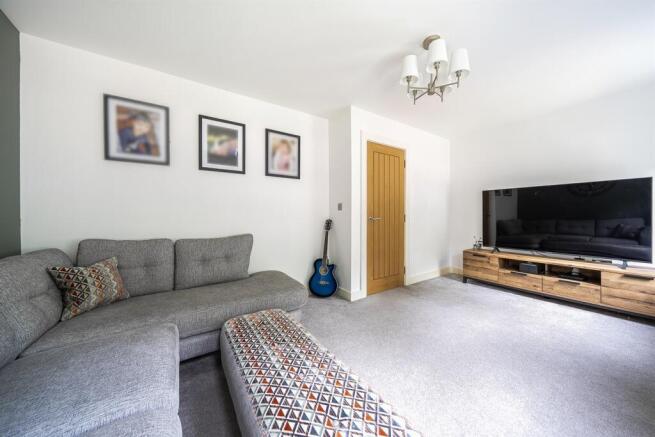 4 bed Town House for sale Image 11