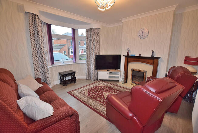 3 bed Semi-Detached for sale Image 5