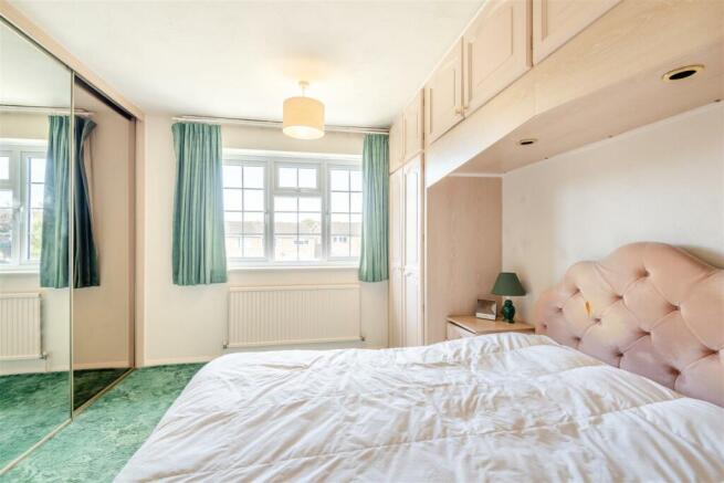 8573843-interior21.jpg