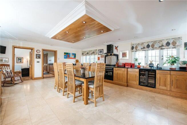 Kitchen/Breakfast Rm