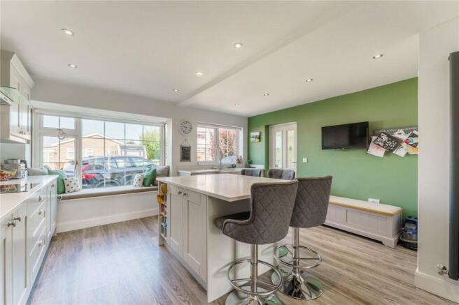 4 bed Detached for sale Image 10