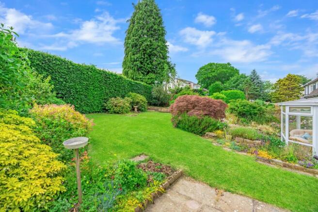 4 bed Bungalow for sale Image 4