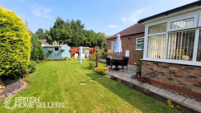 3 bed Bungalow for sale Image 11