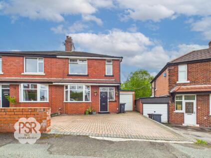 Diglands Avenue, New Mills, SK22