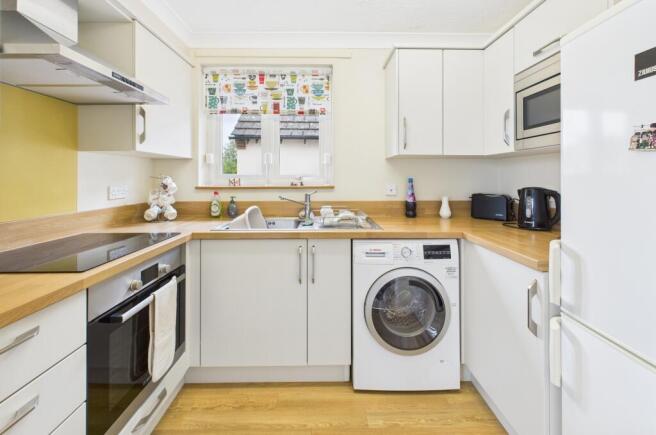 CAM02545G0-PR0500-STILL007