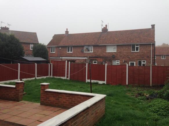 REAR GARDEN SHOT