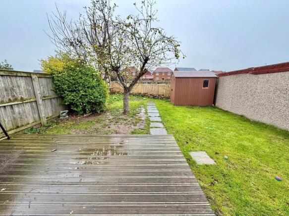 3 bed Semi-Detached Bungalow for sale Image 4