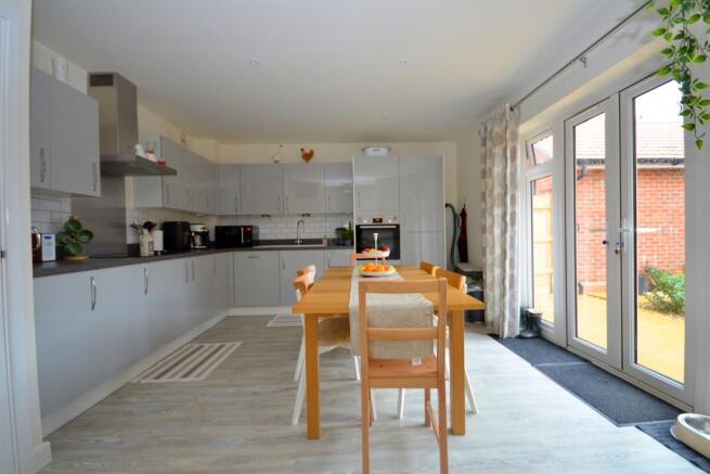 Kitchen / Diner