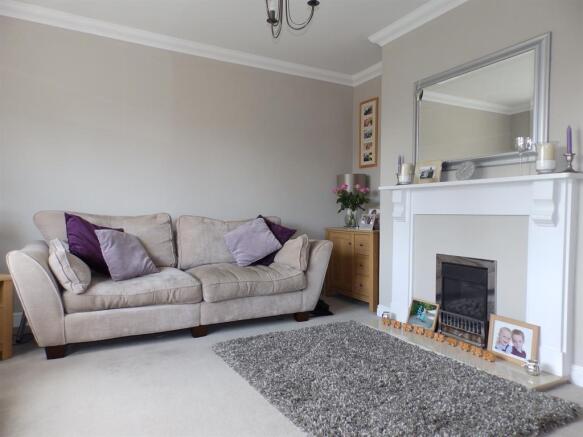 Sitting Room pic2