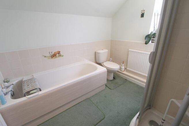 Bath/Shower/WC