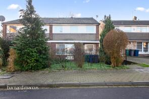 12, Howard Close, Brunswick Park, London N11 1EH