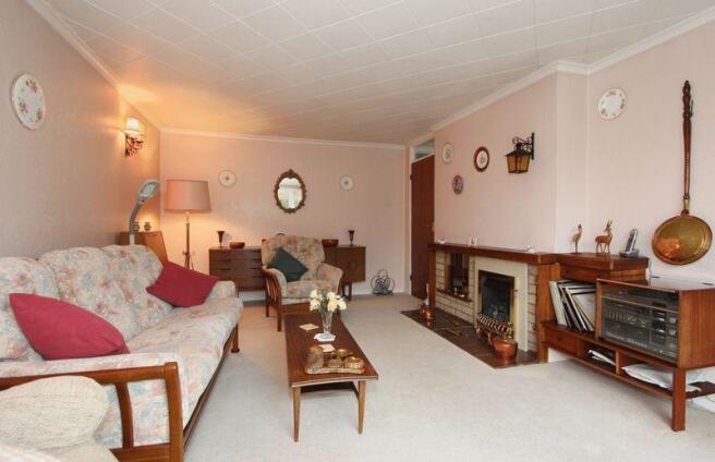 LOUNGE 2